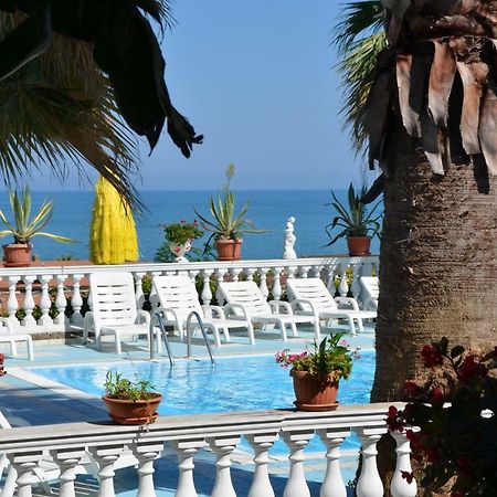 Camping Terrazzo Sul Mare Cupra Marittima Exterior photo